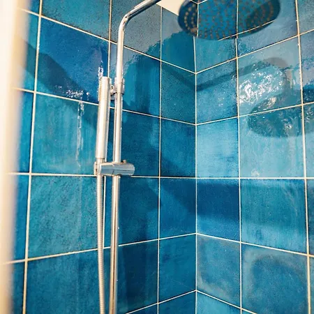 Avita Mare * ポリニャーノ・ア・マーレ